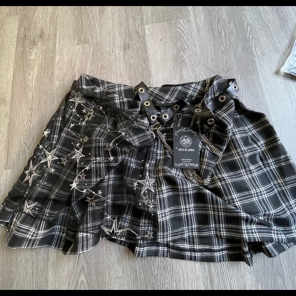 Brand New DOLLS KILL Plaid Distressed Mini Skirt - Picture 5 of 12
